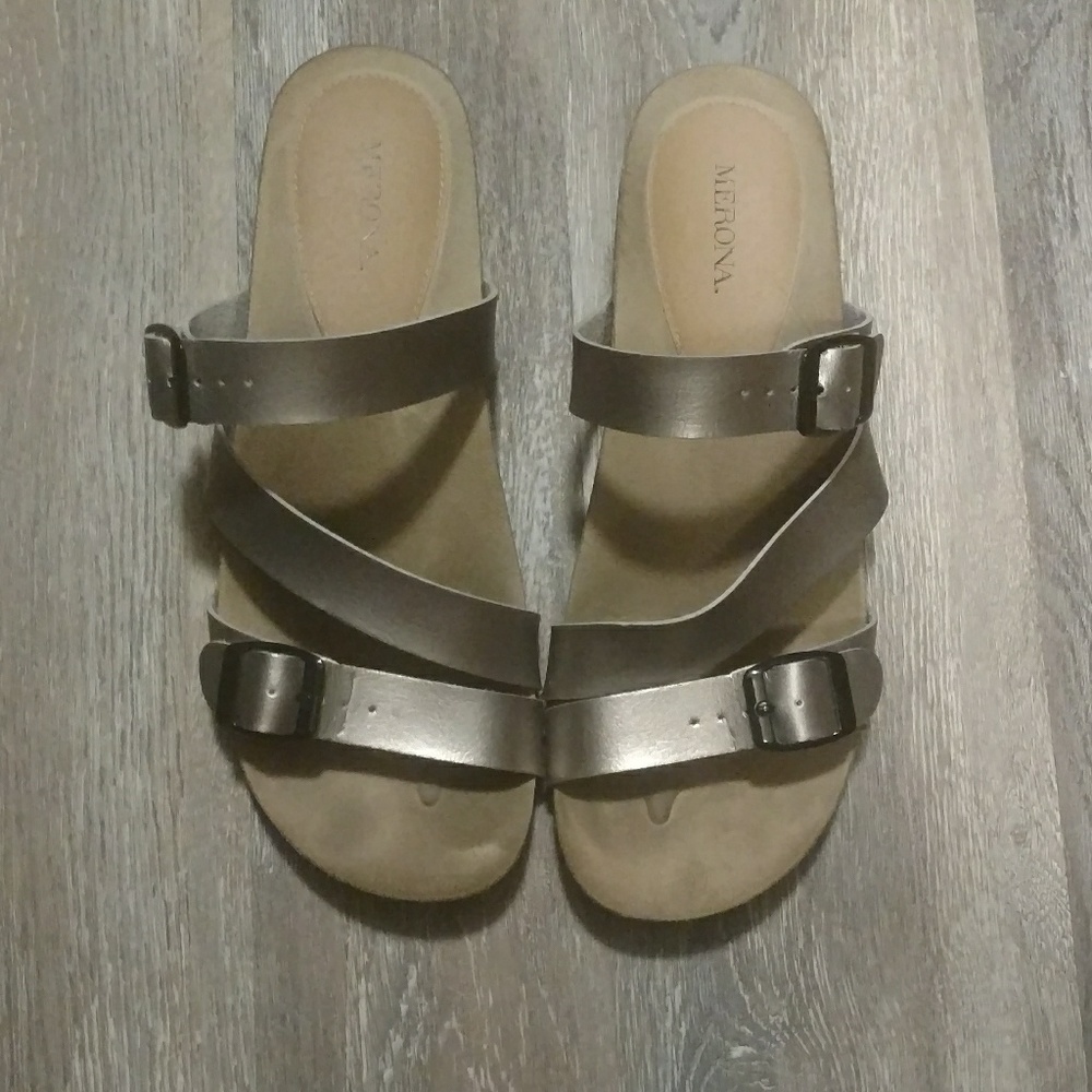 Sandal